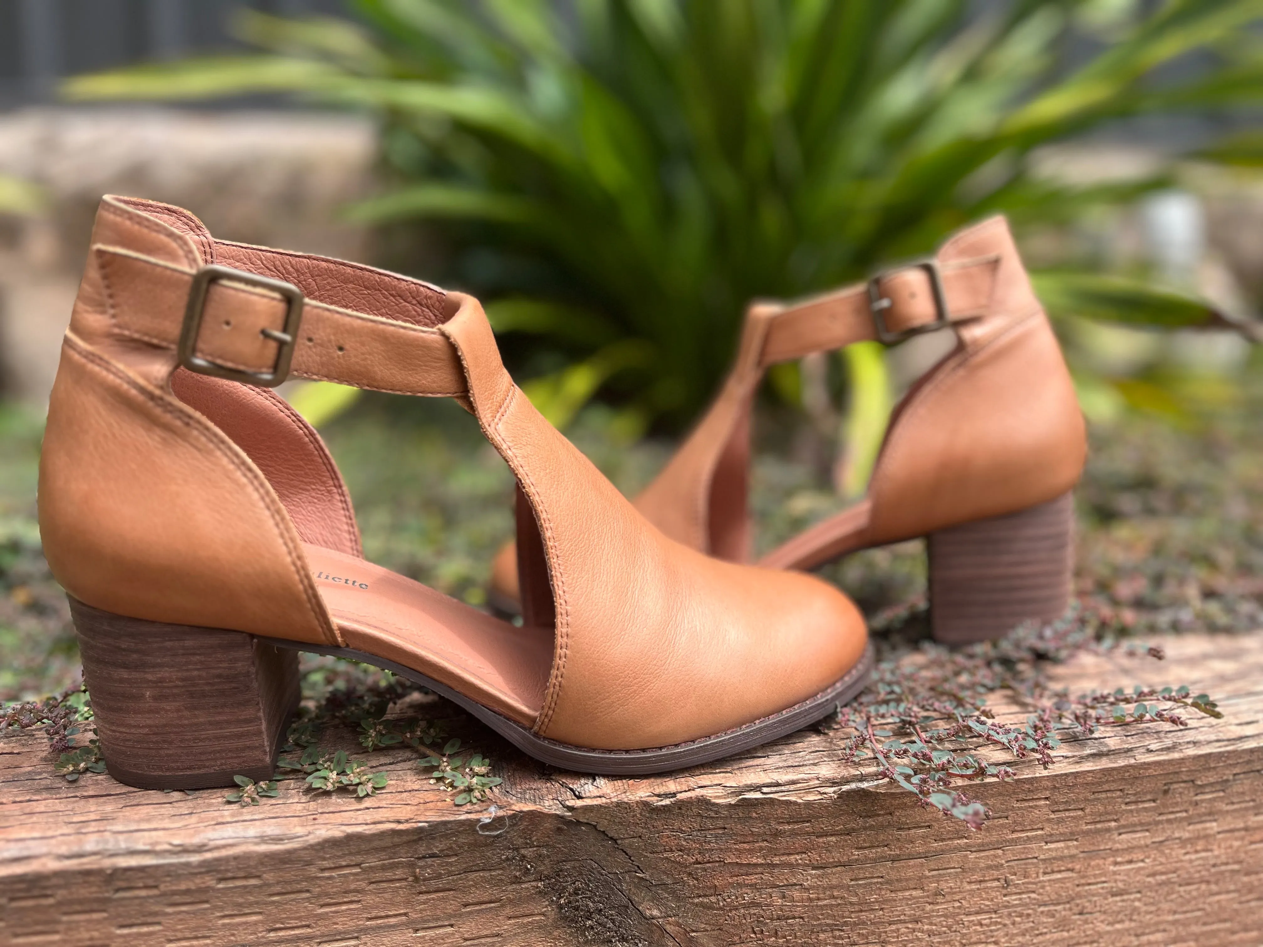 Shakila Leather Boot - Cognac/Chocolate